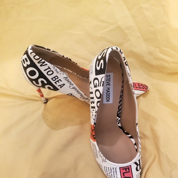 Steve Madden | VALA Newspaper Print Pointed Toe Heels | White Multi | Size 9 | N - Picture 14 of 16
